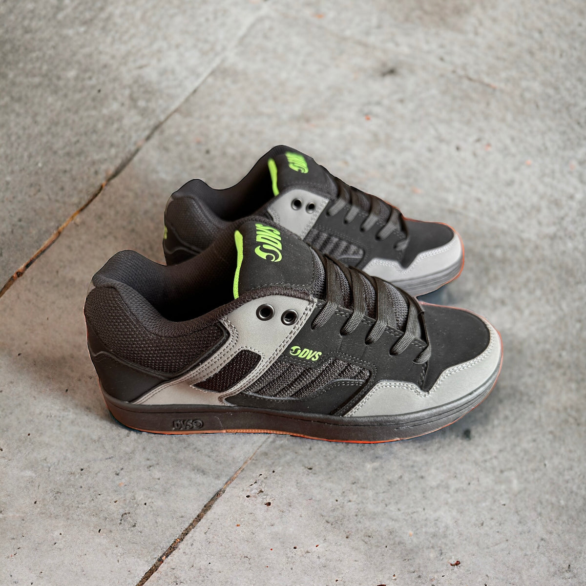 Chaussures Skate Cuir Semelle Caoutchouc Baskets Skate DVS Enduro 125 - Basses Homme Cuir Et Caoutchouc Baskets Basses Caoutchouc