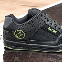 Tenis Globe Black Olive