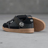 Tenis Globe Tilt Black Gum